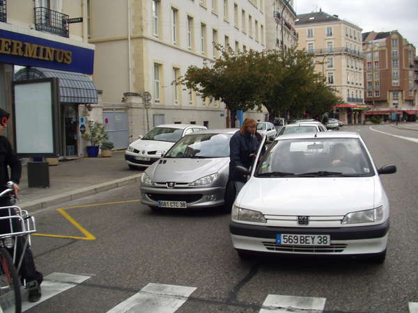 fichier 20071020_1511_001veloparade_attente_voitures-0.jpg