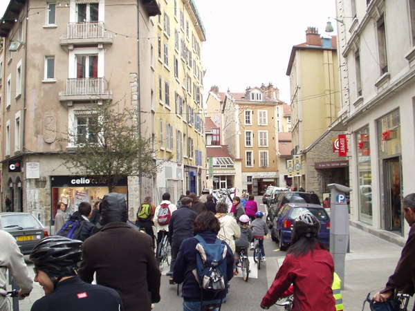 fichier 20071020_1521_002veloparade_rue_guetat-0.jpg