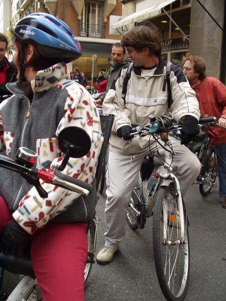 fichier 20071020_1525_002veloparade_rassemblement_marylou-0.jpg