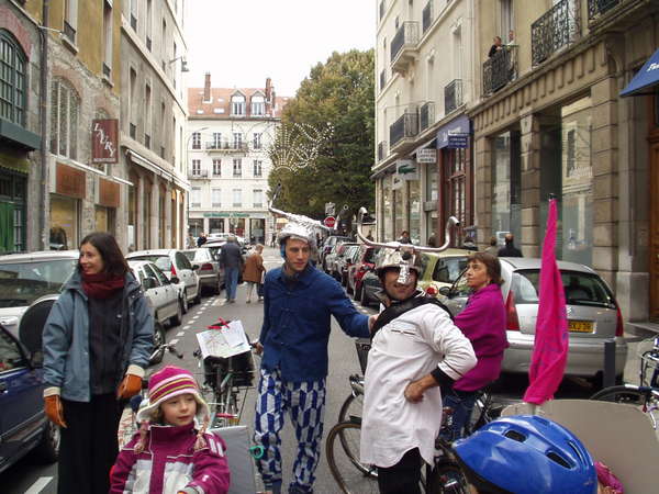 fichier 20071020_1528_002veloparade_rassemblement-0.jpg