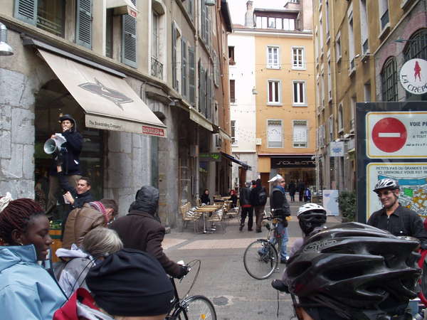 fichier 20071020_1529_004veloparade_rassemblement-0.jpg