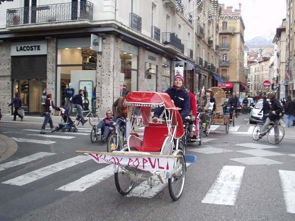 fichier 20071020_1532_003veloparade_place_vacausson_marcel-0.jpg