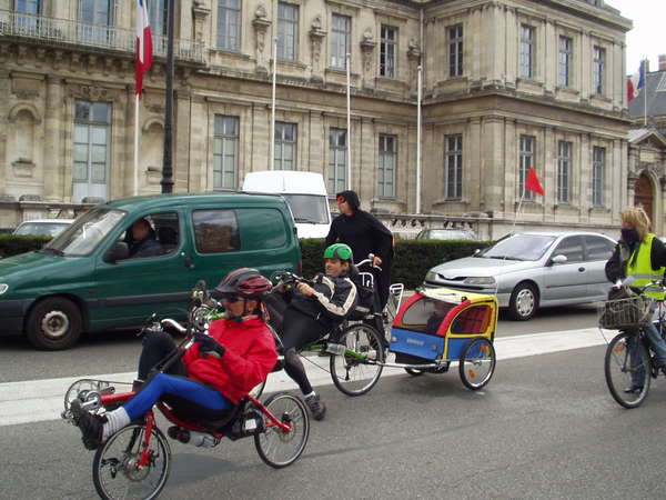 fichier 20071020_1536_004veloparade_place_de_verdun_daniel_alexandre-0.jpg