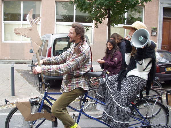 fichier 20071020_1539_001veloparade_rue_hebert_tandem-0.jpg
