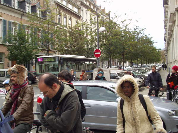 fichier 20071020_1541_001veloparade_rassemblement_rue_des_dauphins_rue_hebert-0.jpg