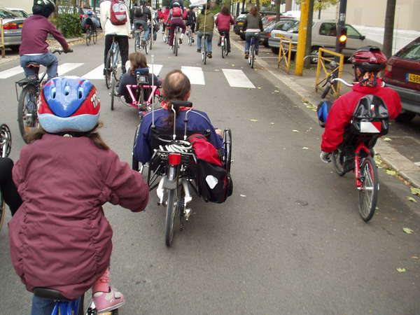 fichier 20071020_1544_veloparade_rue_hebert_marcel_daniel-0.jpg