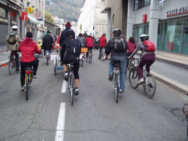 fichier 20071020_1546_001veloparade_rue_joseph_chanrion-0.jpg