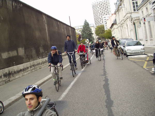 fichier 20071020_1547_005veloparade_rue_cornelie_gemond_jonathan-0.jpg