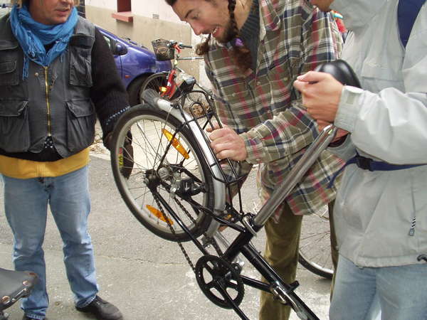 fichier 20071020_1557_veloparade_rassemblement_pb_velo-0.jpg