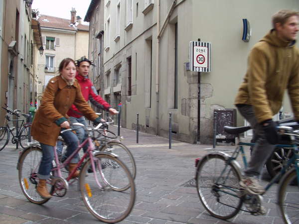 fichier 20071020_1603_006veloparade_place_notre_dame-0.jpg