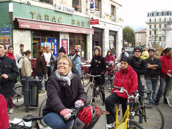 fichier 20071020_1609_002veloparade_rassemblement_armelle-0.jpg