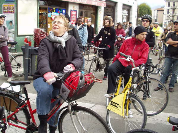fichier 20071020_1610_001veloparade_rassemblement_armelle-0.jpg