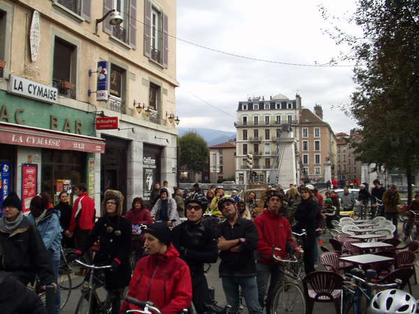 fichier 20071020_1610_002veloparade_rassemblement-0.jpg