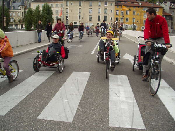 fichier 20071020_1615_003veloparade_pont_marius_gontard_jean_pierre_laurent-0.jpg