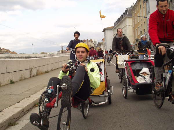 fichier 20071020_1616_002veloparade_quai_crequi_laurent-0.jpg