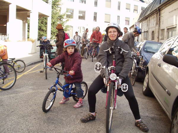 fichier 20071020_1630_001veloparade_rue_jean_prevost_vanessa-0.jpg