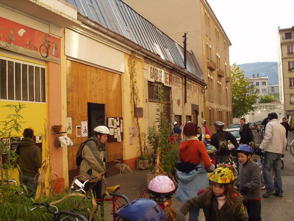 fichier 20071020_1630_002veloparade_rassemblement_arrivee-0.jpg