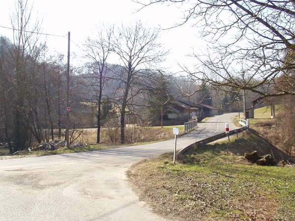 fichier 20080210_1314_001d22_route_croisement_chemin_de_toutes_aures-0.jpg