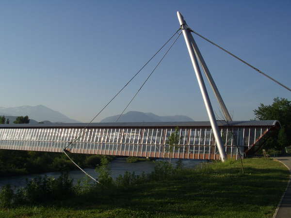 fichier 20020905_1414_pc_route_vue_passerelle_cote_seyssins-0.jpg