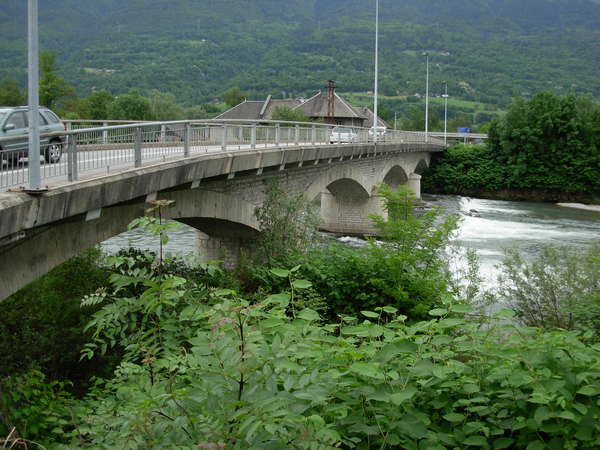fichier 20050721_0740_001d67_route_pont_isere-0.jpg
