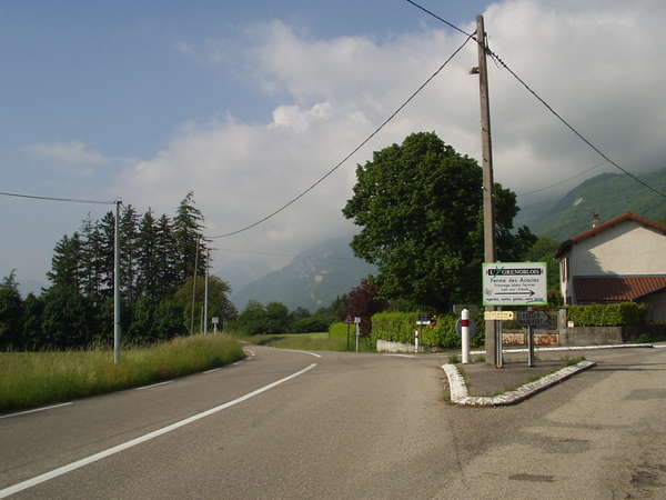 fichier 20080522_0916_d106_route_col_de_comboire-0.jpg