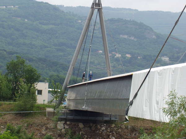 fichier 20080520_0800_001passerrelle_ouvriers-0.jpg