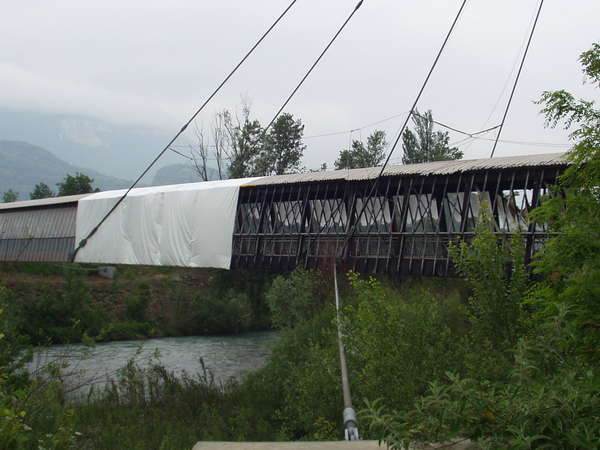 fichier 20080520_0836_001passerrelle_rondeau_baches_etape2-0.jpg