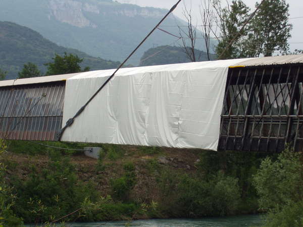 fichier 20080520_1804_002passerrelle_rondeau_baches_etape2-0.jpg