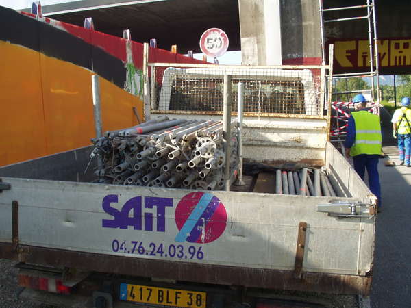 fichier 20080611_0849_003travaux_passerelle_rondeau_materiel_echaffaudage-0.jpg