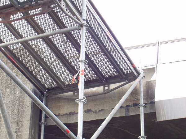 fichier 20080618_0847_echaufaudage_pont_rondeau-0.jpg