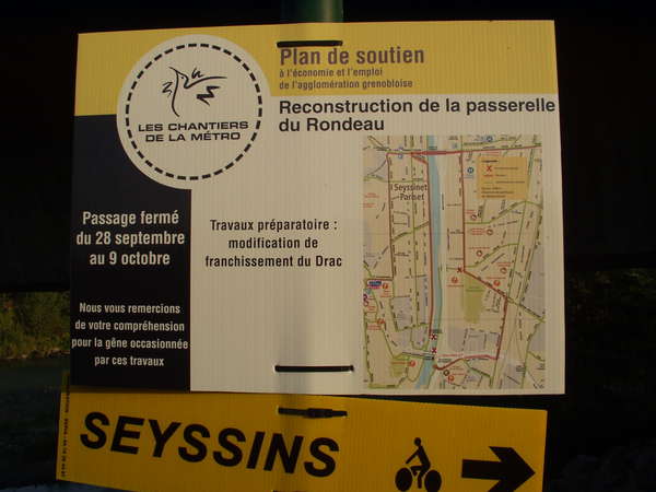 fichier 20090928_0829_001panneau_fermeture_passerrelle-0.jpg