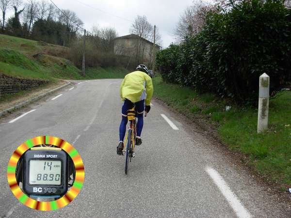 fichier 20080412_1122_002rando_coteaux_tullins_d71_route_arrivee_roybon_cyclo_lyon_88k_60k1-0.jpg