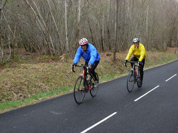 fichier 20080412_1138_001rando_coteaux_tullins_d20g_route_vers_chevrieres_cyclos-0.jpg