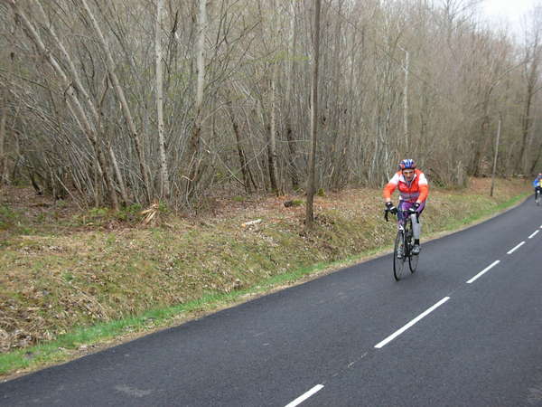 fichier 20080412_1138_002rando_coteaux_tullins_d20g_route_vers_chevrieres_cyclos-0.jpg