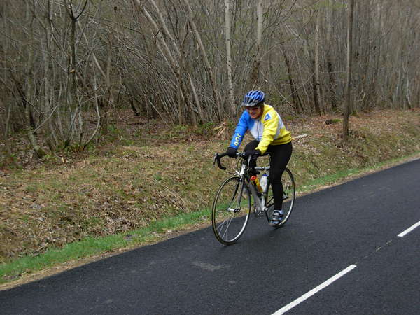fichier 20080412_1138_003rando_coteaux_tullins_d20g_route_vers_chevrieres_cyclos-0.jpg