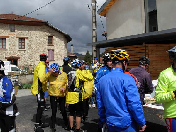 fichier 20080412_1256_005rando_coteaux_tullins_d155_route_varacieux_controle3_115k_1856m_87k-0.jpg