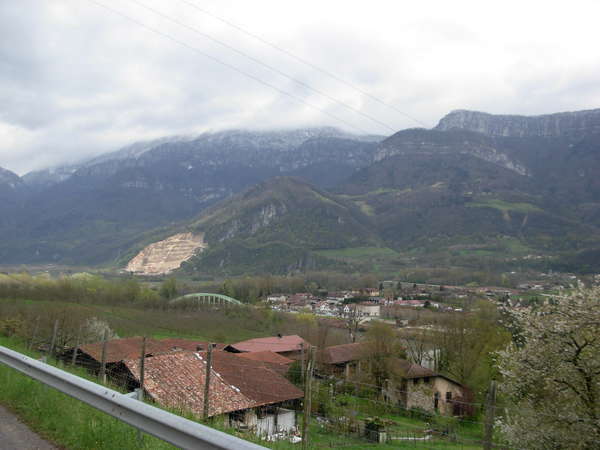fichier 20080412_1340_002rando_coteaux_tullins_cv_route_vue_saint_gervais-0.jpg