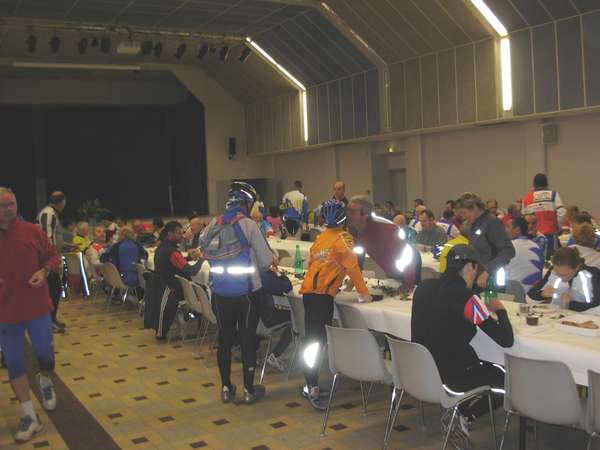 fichier 20080412_1426_002rando_coteaux_tullins_arrivee_ravito-0.jpg