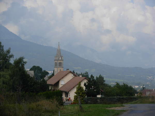fichier 20080921_1150_001d14_route_saint_laurent_du_cros_village-0.jpg