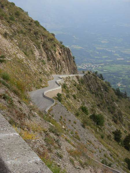 fichier 20080921_1356_001d17t_route_contrebas-0.jpg