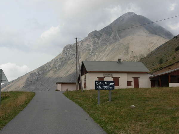 fichier 20080921_1358_004d17t_route_col_du_noyer_km15_1670m_elev_66m-0.jpg