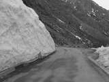 fichier 000274_20090405_1445_002d530_route_neige_sous_cascade-0.jpg