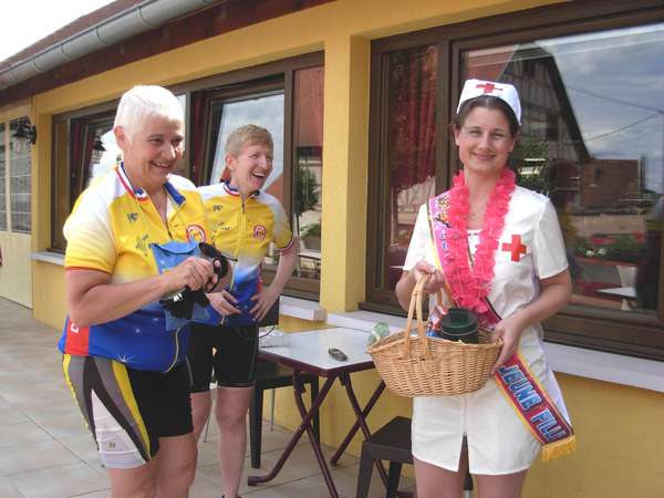 fichier 20090620_1617_001diagonale_bs_d41_route_willgottheim_jocelyne_hinzelin_isabelle_carrier_jeune_dame-0.jpg