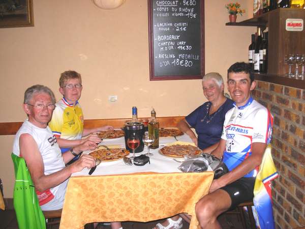 fichier 20090620_2200_apres_diagonale_bs_strasbourg_pizzeria_jean-claude_salmon_isabelle_jocelyne_hinzelin_jpb-0.jpg