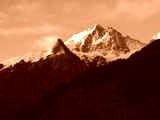 fichier 20090719_0638_001d1091_route_lever_soleil_montagne-0.jpg