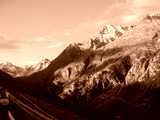 fichier 20090719_0714_004d1091_route_1136_lever_soleil_montagne-0.jpg