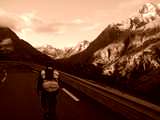 fichier 20090719_0714_005d1091_route_lever_soleil_montagne_1136_cyclo-0.jpg