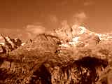 fichier 20090719_0718_002d1091_route_lever_soleil_montagne-0.jpg