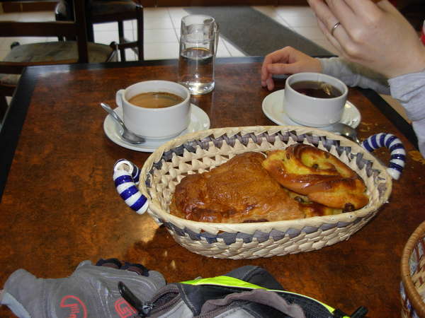 fichier 20100319_0730_004d1075_route_relais_de_la_commanderie_61km_ravito-0.jpg