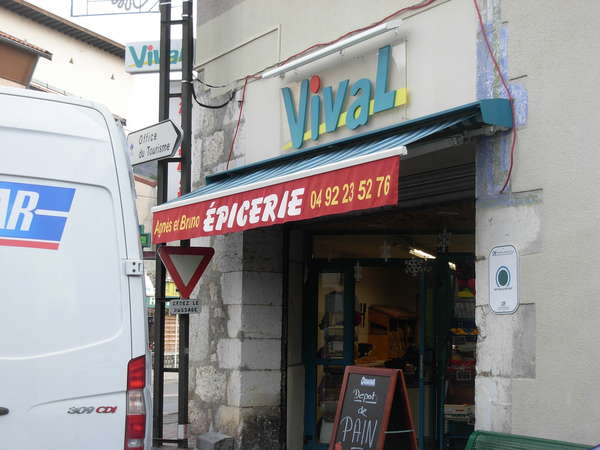 fichier 20100319_0937_000d1075_route_aspres_sur_buech_vival_epicerie-0.jpg